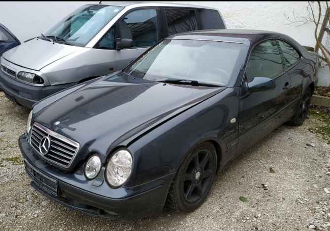 Blej dhe Shes makina per pjese kembimi