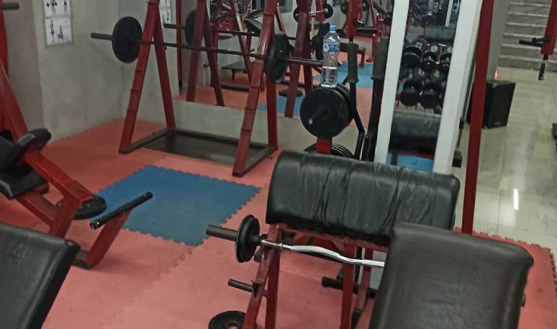 Shitet URGJENTISHT Palester TECHNOGYM e kompletuar