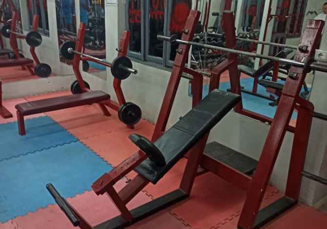 Shitet URGJENTISHT Palester TECHNOGYM e kompletuar