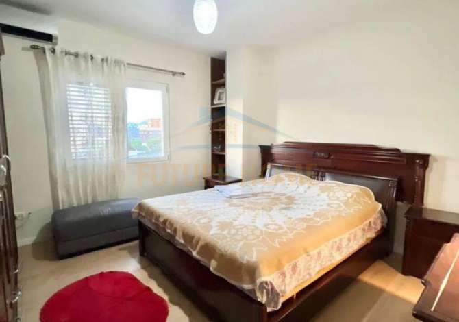 Shtepi ne shitje Apartament ne Tirane, 2+1, Mobilimi E mobiluar, Pagesa 220,000  Euro.