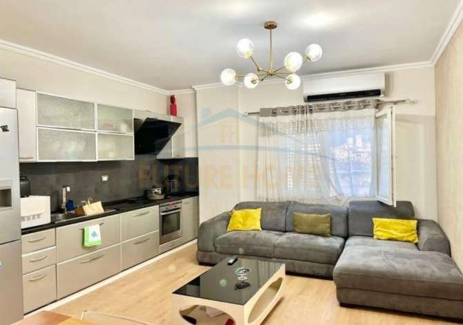 Shtepi ne shitje Apartament ne Tirane, 2+1, Mobilimi E mobiluar, Pagesa 220,000  Euro.