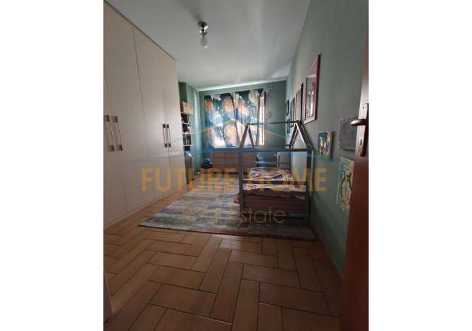 Shtepi me qera Apartament ne Tirane, 2+1, Mobilimi E mobiluar, Pagesa 1,000  Euro.