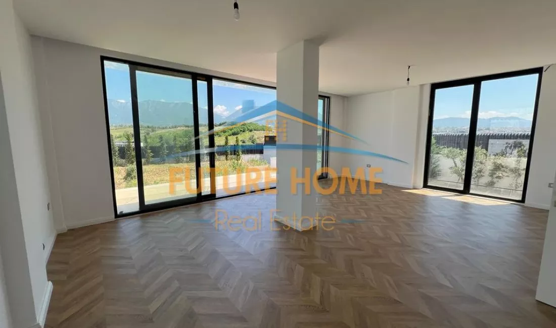 Shtepi me qera Vila Luksoze ne Tirane, 4+1, Mobilimi Bosh, pa mobiluar, Pagesa 5,000  Euro.