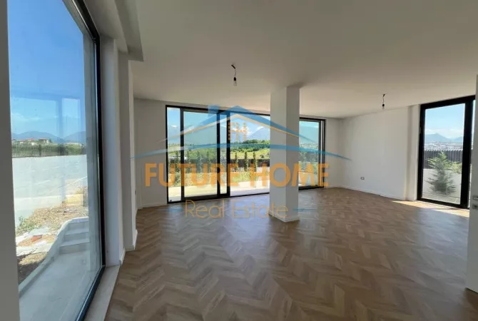 Shtepi me qera Vila Luksoze ne Tirane, 4+1, Mobilimi Bosh, pa mobiluar, Pagesa 5,000  Euro.