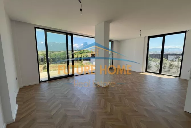 Shtepi me qera 4+1 ne Tirane - 5,000 Euro