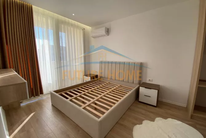 Shtepi ne shitje Apartament ne Tirane, 1+1, Mobilimi E mobiluar, Pagesa 175,000  Euro.