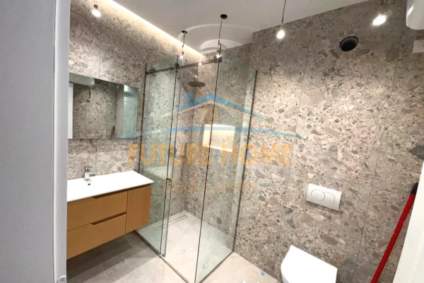 Shtepi ne shitje Apartament ne Tirane, 2+1, Mobilimi E mobiluar, Pagesa 650,000  Euro.