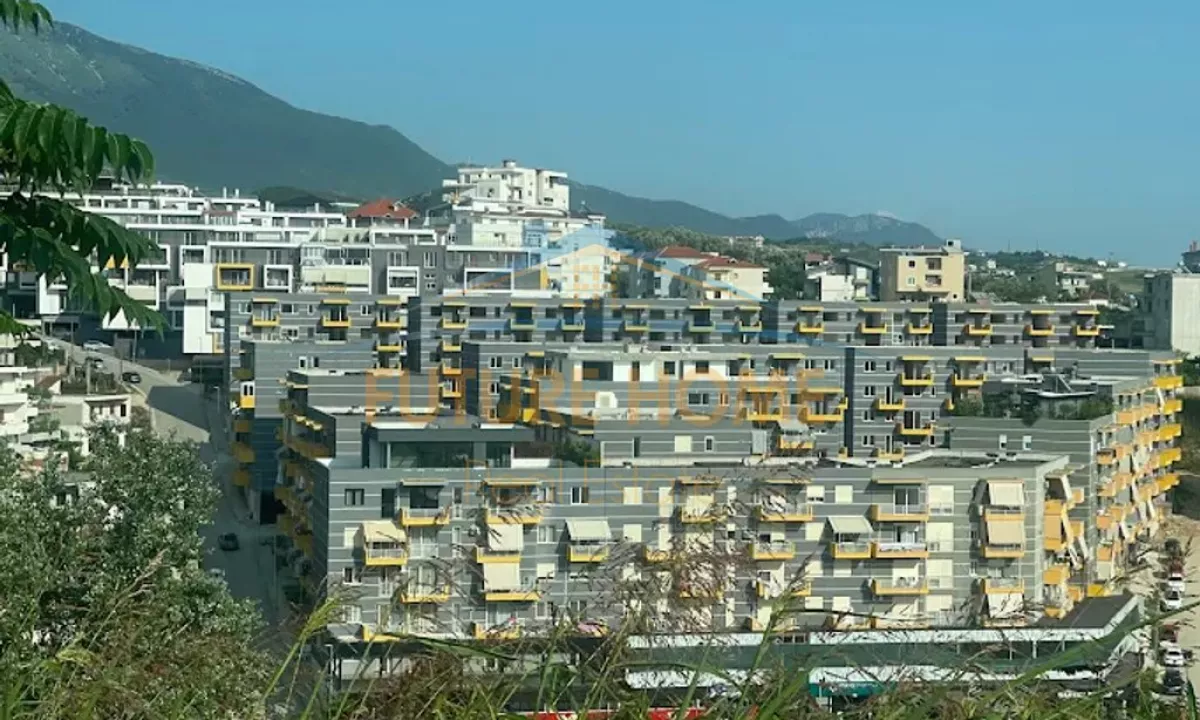 Shtepi ne shitje Apartament ne Tirane, 2+1, Mobilimi Bosh, pa mobiluar, Pagesa 110,000  Euro.