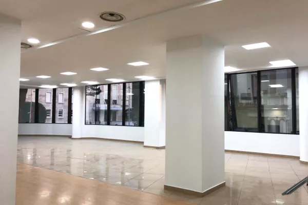 Ambient biznesi me qera 3+1 ne Tirane - 24,000 Euro