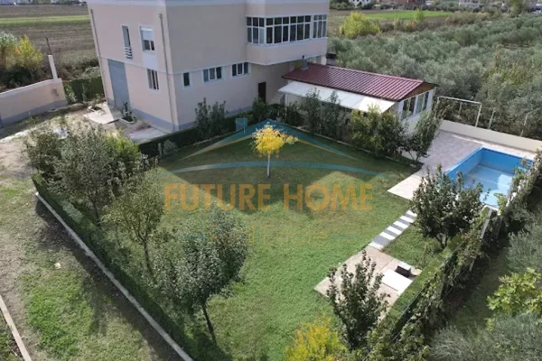 Shitet ndërtesë + truall me vendndodhje në Fllakë, Durrës.