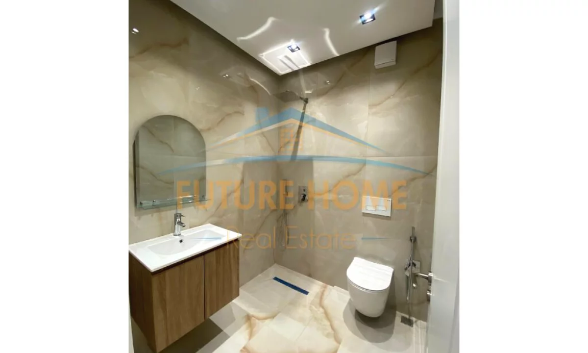 Shtepi ne shitje Apartament ne Tirane, 2+1, Mobilimi Bosh, pa mobiluar, Pagesa 210,000  Euro.