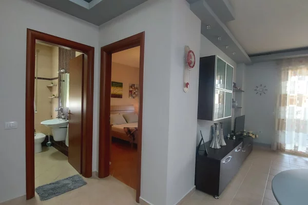 Appartamento in vendita a Durazzo 1+1, Arredato