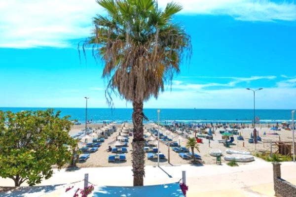 Appartamento in vendita a Durazzo 1+1, Arredato