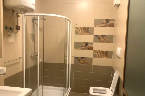 Appartamento in vendita a Tirana 2+1, Arredato