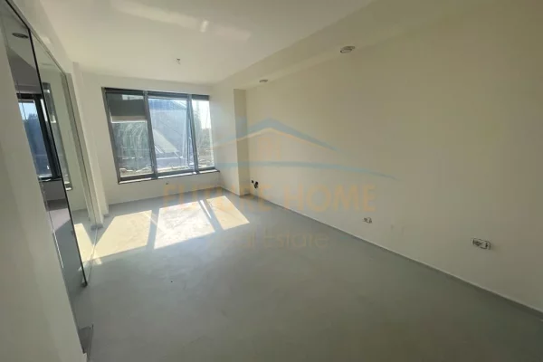 Qira, Ambient epr zyra, Rruga Sami Frasheri