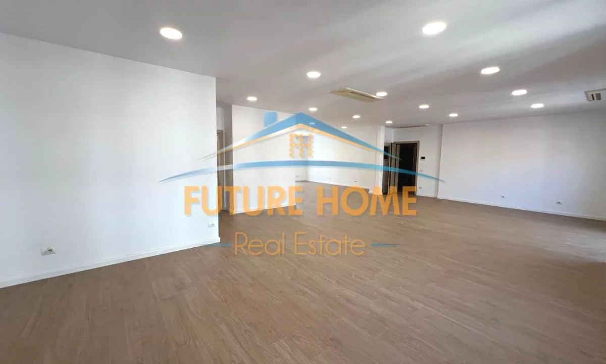 Qira, Ambient per zyra, Hilton Garden Inn