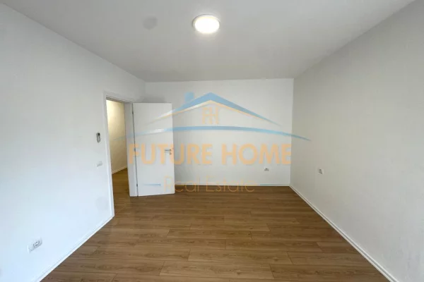 Qira, Ambient per zyra, Ish Ekspozita