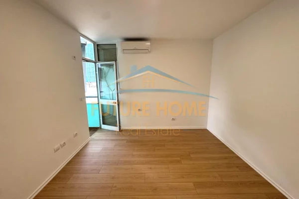 Qira, Ambient per zyra, Ish Ekspozita