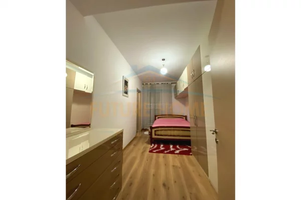 Appartamento in affitto a Tirana 2+1, Arredato