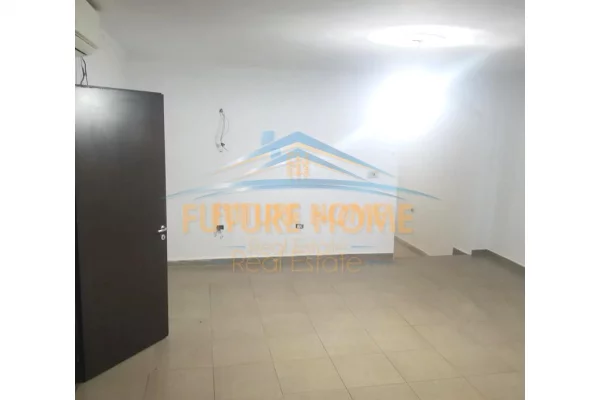 Ambient biznesi me qera 3+1 ne Tirane - 450 Euro