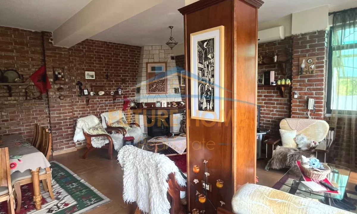 Villa di lusso in affitto a Tirana 3+1, Arredato