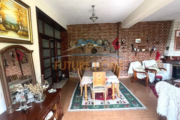 Villa di lusso in affitto a Tirana 3+1, Arredato