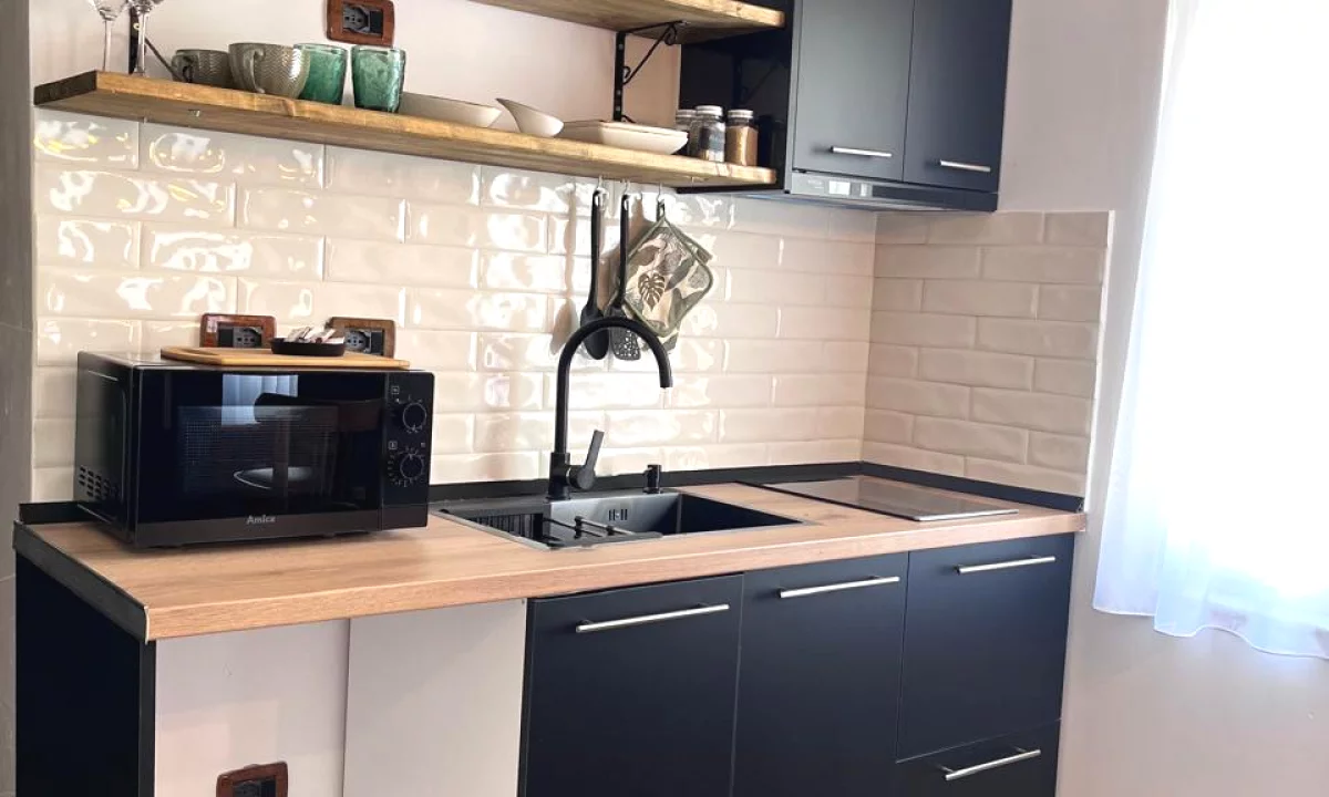 Shtepi me qera Apartament ne Tirane, Garsoniere, Mobilimi E mobiluar, Pagesa 420  Euro.