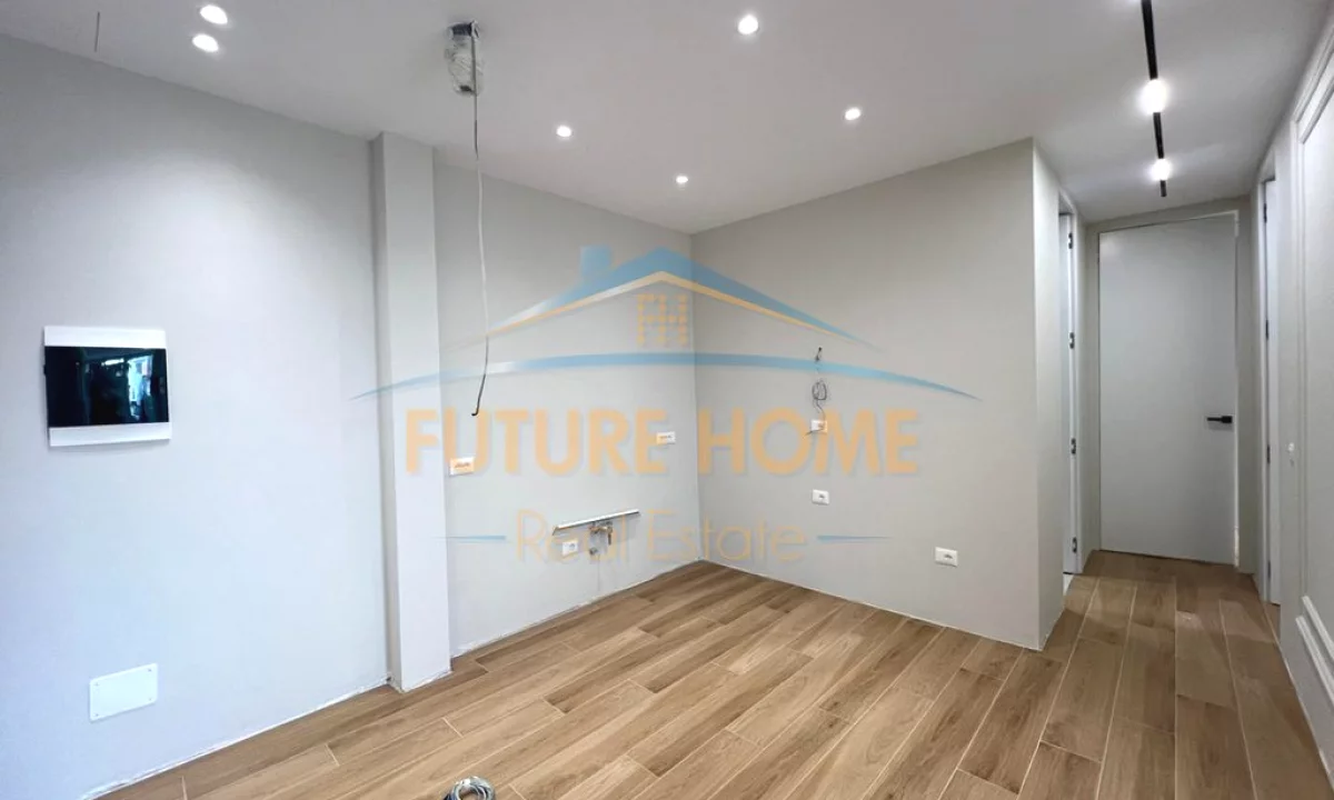 Shtepi ne shitje Apartament ne Tirane, 2+1, Mobilimi Bosh, pa mobiluar, Pagesa 310,000  Euro.