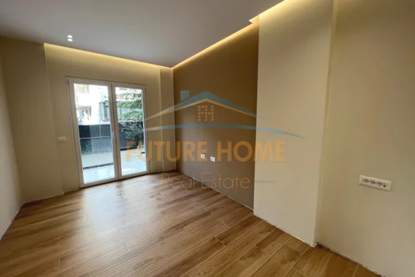 Shtepi ne shitje Apartament ne Tirane, 2+1, Mobilimi Bosh, pa mobiluar, Pagesa 310,000  Euro.
