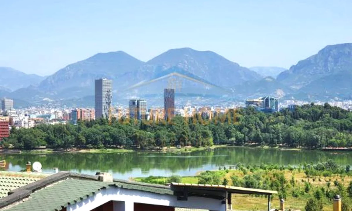 Penthouse (panoramic top floor) for sale in Tirana 5+1, Furnished