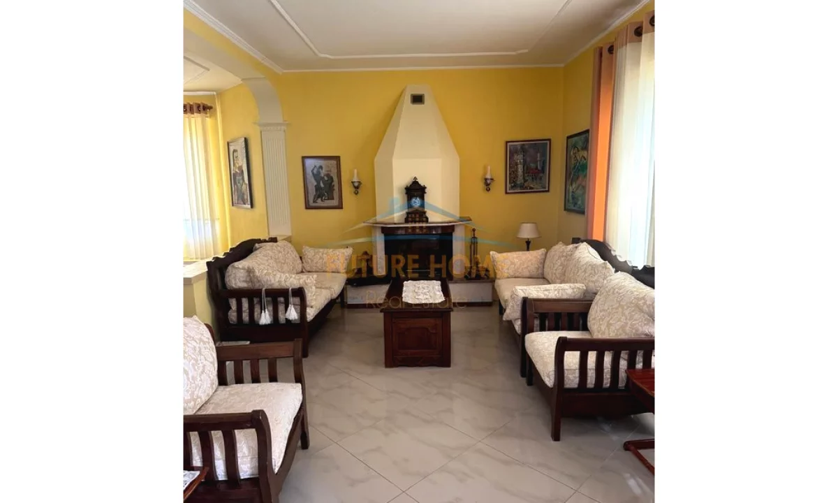 Shtepi me qera Vila Luksoze ne Tirane, 4+1, Mobilimi Pjeserisht e mobiluar, Pagesa 2,000  Euro.