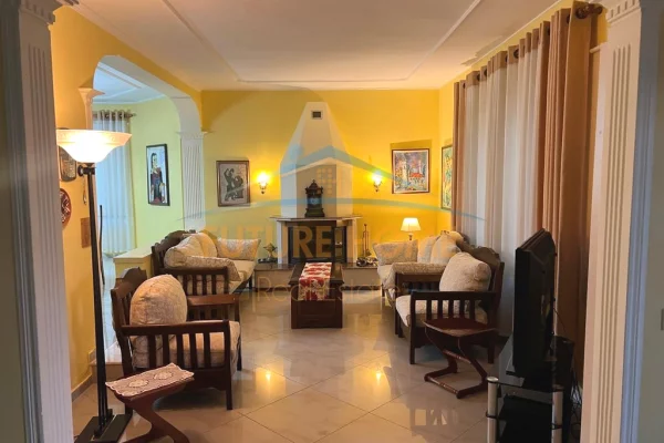 Shtepi me qera Vila Luksoze ne Tirane, 4+1, Mobilimi Pjeserisht e mobiluar, Pagesa 2,000  Euro.