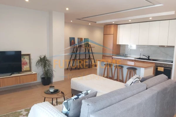 Casa in affitto 3+1 a Tirana - 1,000 Euro
