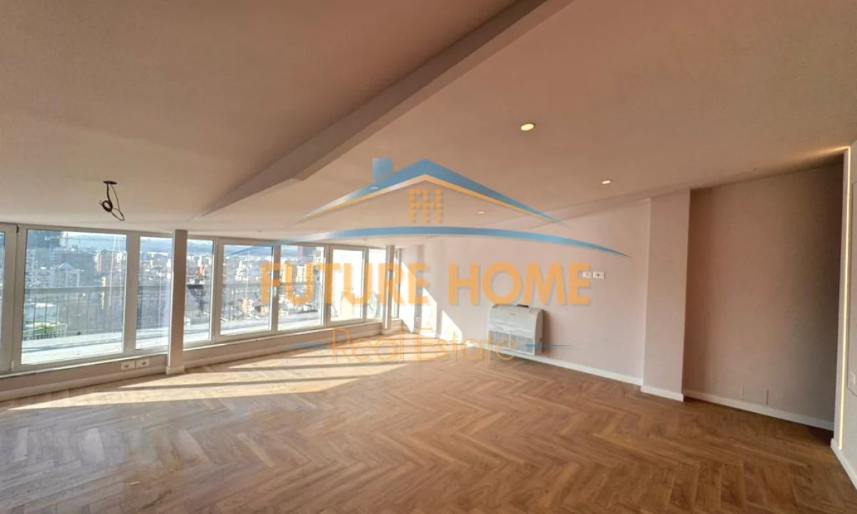 Super duplex per qira tek Shallvaret