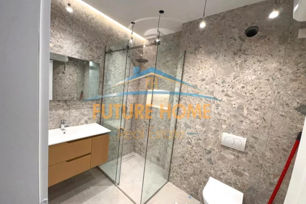 Ambient biznesi me qera 3+1 ne Tirane - 2,300 Euro