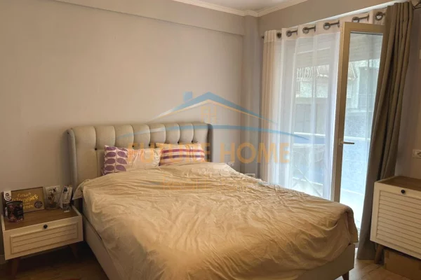 Shtepi ne shitje Apartament ne Tirane, 2+1, Mobilimi E mobiluar, Pagesa 241,500  Euro.