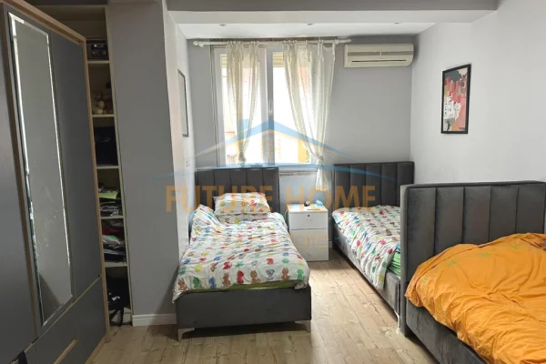 Shtepi ne shitje Apartament ne Tirane, 2+1, Mobilimi E mobiluar, Pagesa 241,500  Euro.