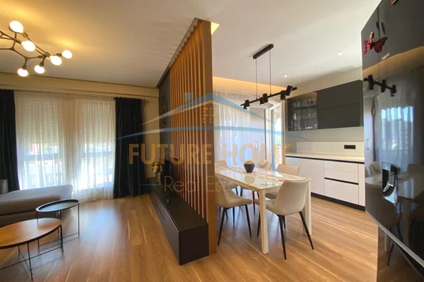 Shtepi me qera Apartament ne Tirane, 3+1, Mobilimi E mobiluar, Pagesa 1,000  Euro.