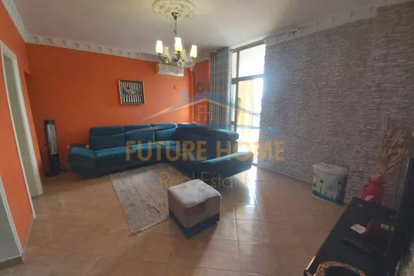 Shtepi me qera 2+1 ne Tirane - 60,000 Leke