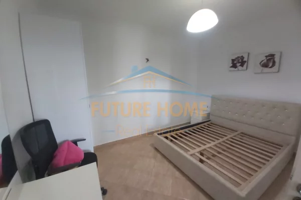 Shtepi me qera Apartament ne Tirane, 2+1, Mobilimi Bosh, pa mobiluar, Pagesa 60,000  Leke.