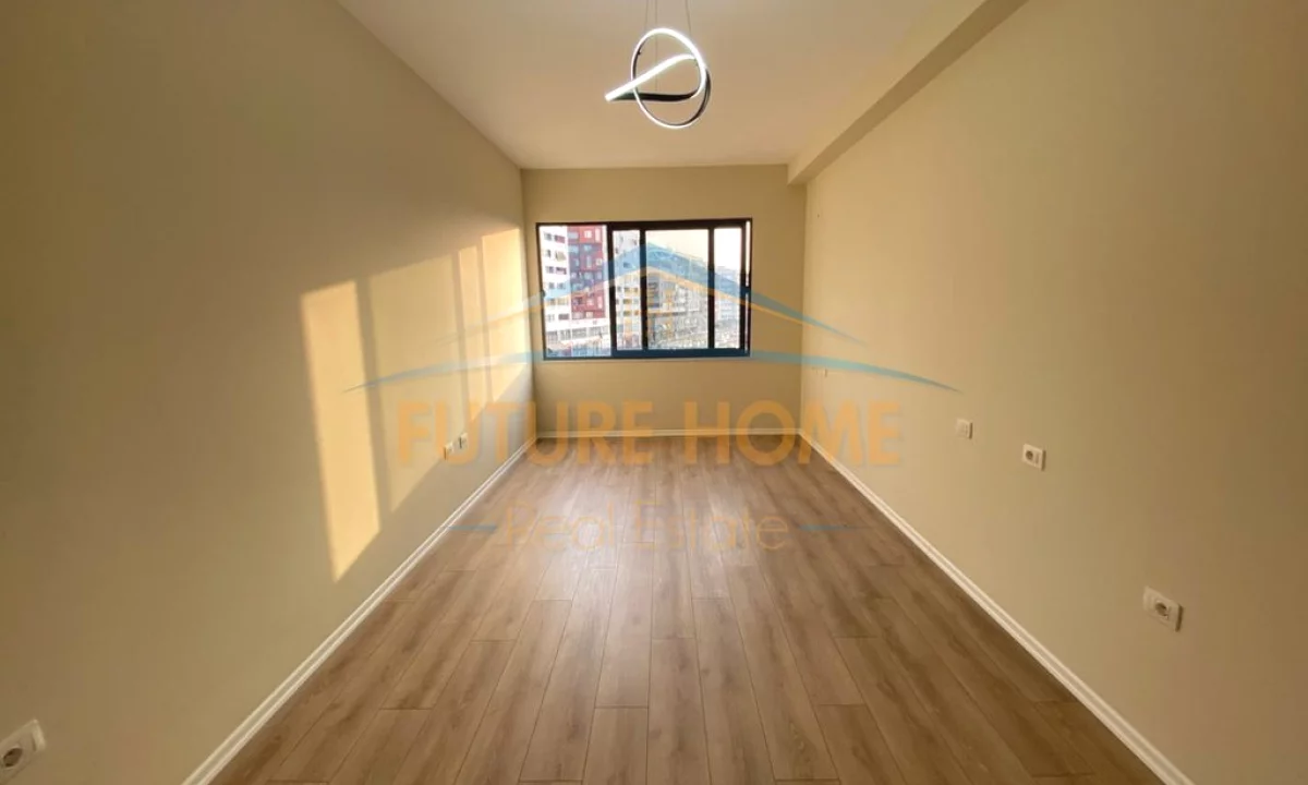 Shtepi ne shitje Apartament ne Tirane, 2+1, Mobilimi Bosh, pa mobiluar, Pagesa 139,000  Euro.