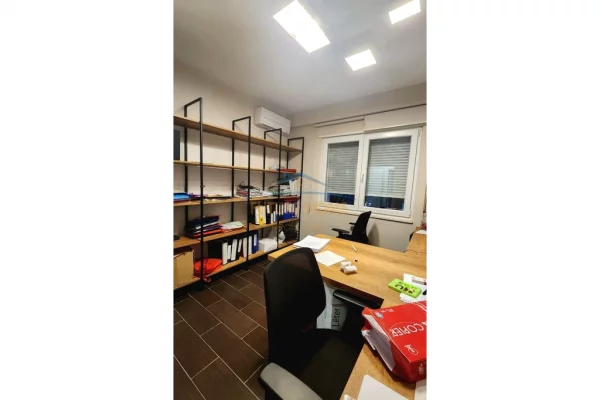 Ambient per zyra me qira tek Rruga e Kosovareve