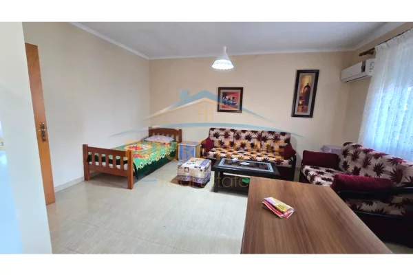 Shtepi ne shitje Apartament ne Tirane, 1+1, Mobilimi E mobiluar, Pagesa 95,000  Euro.