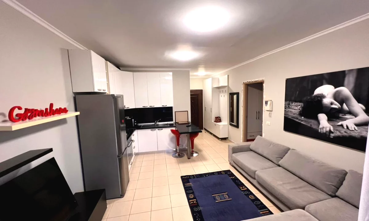 Shtepi me qera Apartament ne Tirane, 1+1, Mobilimi E mobiluar, Pagesa 770  Euro.