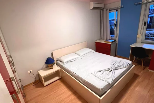Shtepi me qera Apartament ne Tirane, 1+1, Mobilimi E mobiluar, Pagesa 770  Euro.