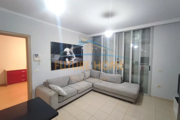 Apartament 1+1+Post Parkimi per qira tek Liqeni i Thate,