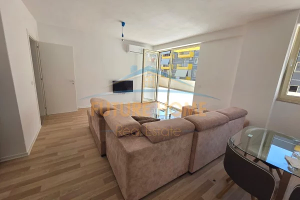 Shtepi me qera 2+1 ne Tirane - 450 Euro
