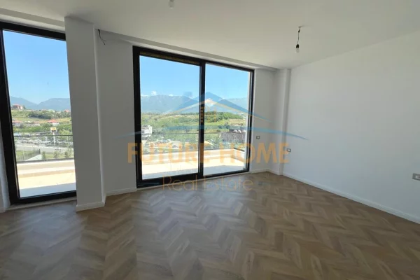 Shtepi ne shitje Vila Luksoze ne Tirane, 4+1, Mobilimi Bosh, pa mobiluar, Pagesa 980,000  Euro.