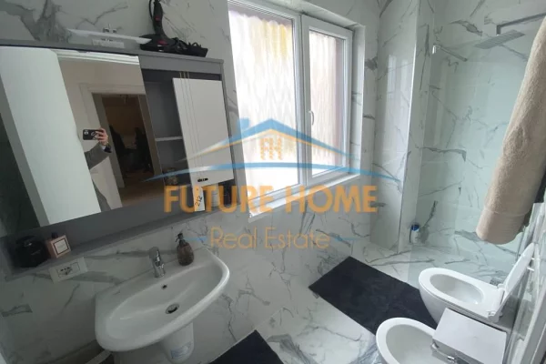 Shtepi me qera Apartament ne Tirane, 2+1, Mobilimi E mobiluar, Pagesa 750  Euro.
