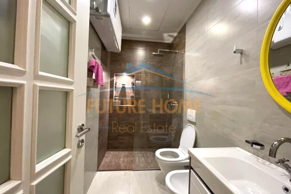 Shtepi me qera Apartament ne Tirane, 2+1, Mobilimi E mobiluar, Pagesa 950  Euro.